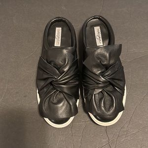 HALOGEN SHOE SANDALS SIZE 7. 1/2